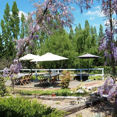 Hotel Au Relais Des Lilas ปาคเตอเนย์ ภายนอก รูปภาพ
